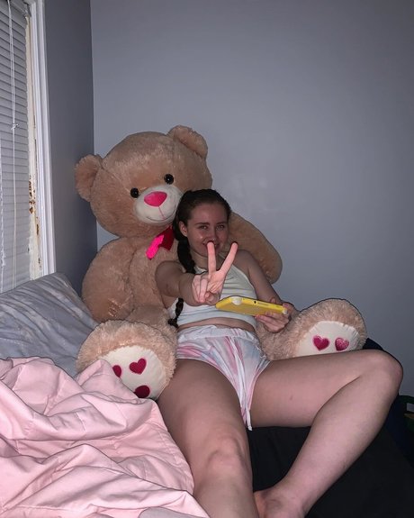 Alyssa Cleversey photo 149