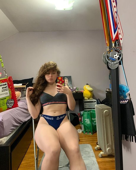 Alyssa Cleversey photo 155