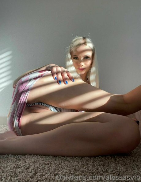 Alyssa Devyn photo 605