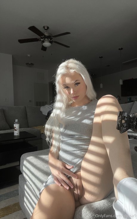 Alyssa Devyn photo 628