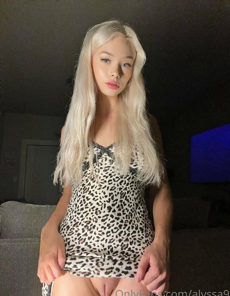 Alyssa Devyn photo 993
