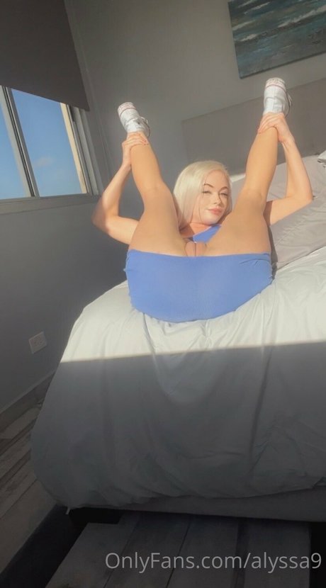 Alyssa Devyn photo 1205