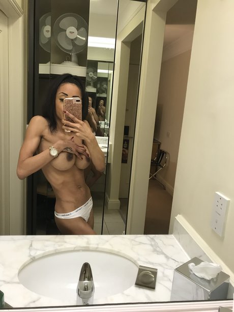 Alyssa Divine photo 5