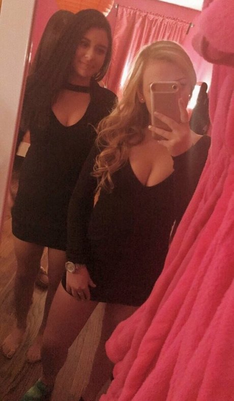 Alyssa K photo 22