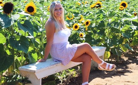 Alyssa K photo 80