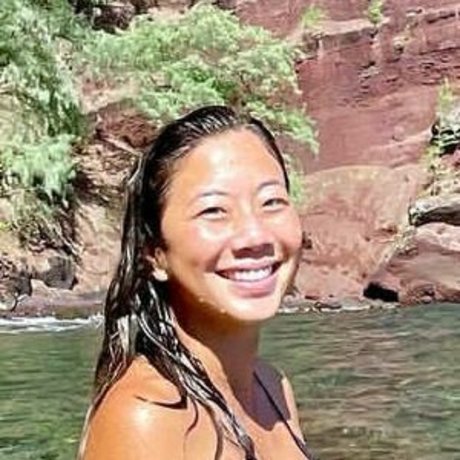 Alyssa Waki photo 16