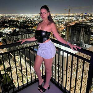 alyssa photo 1039