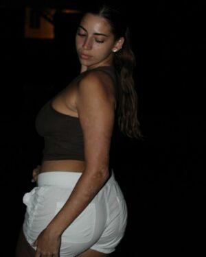 alyssa photo 1056