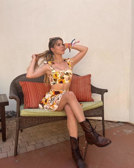 Amanda Cerny photo 1153