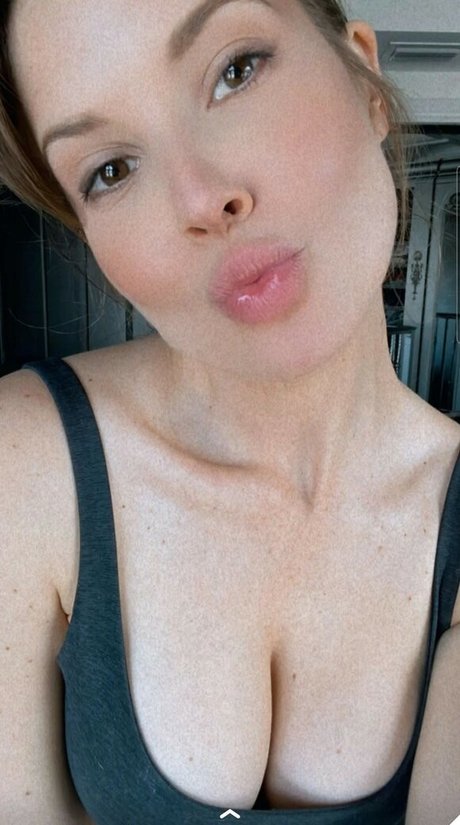 Amanda Cerny photo 1221