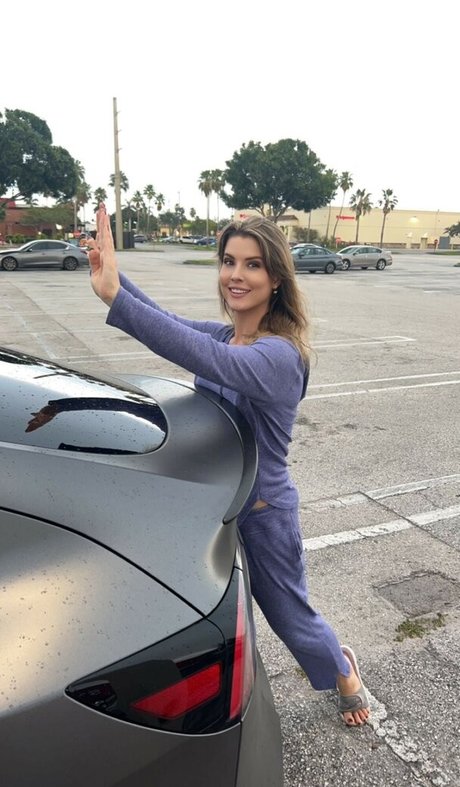 Amanda Cerny photo 1572