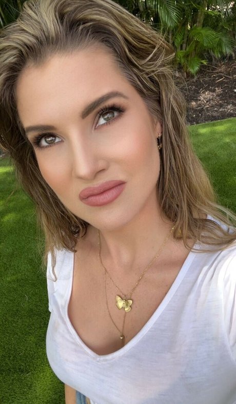 Amanda Cerny photo 1576