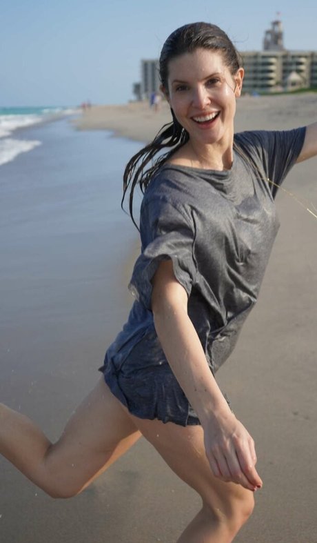 Amanda Cerny photo 1889