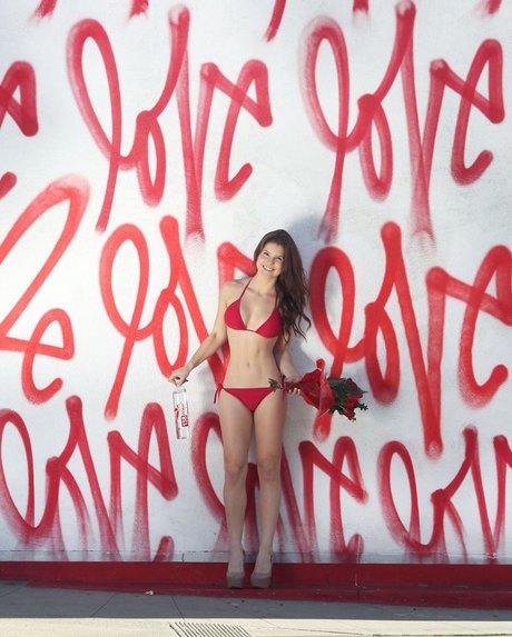 Amanda Cerny photo 2012