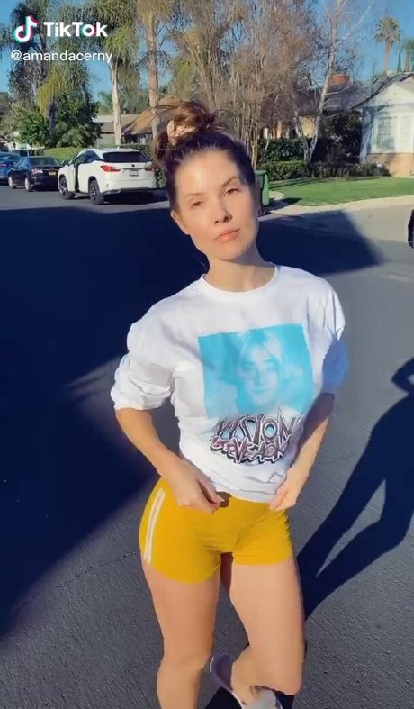 Amanda Cerny photo 2435