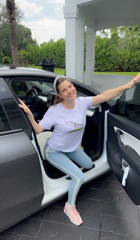 Amanda Cerny photo 2438