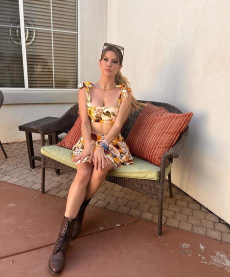 Amanda Cerny photo 2492