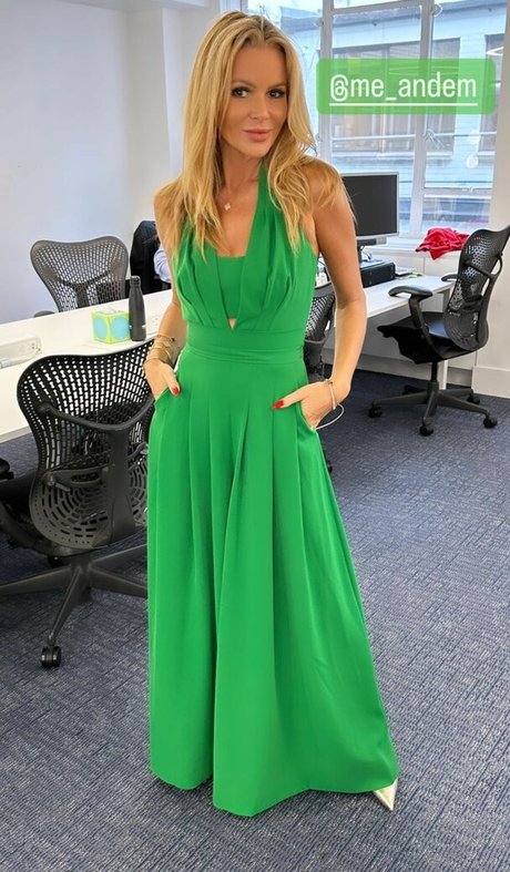 Amanda Holden photo 17