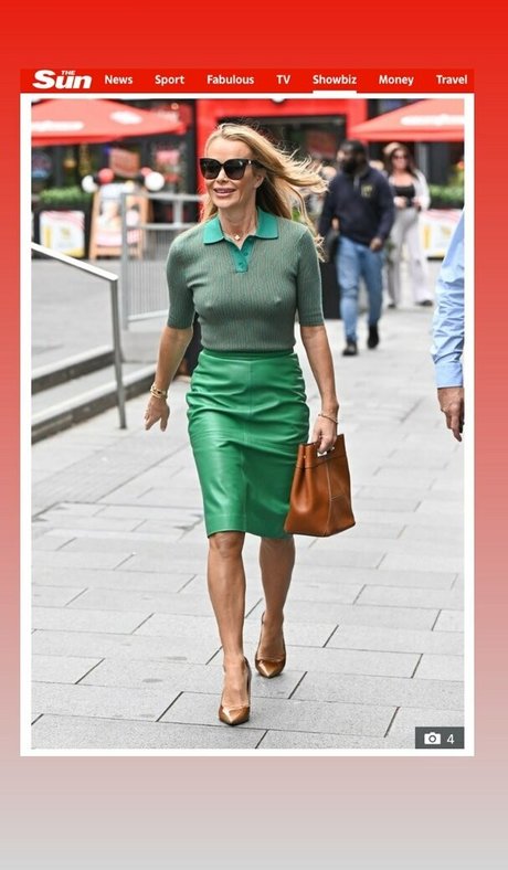 Amanda Holden photo 34