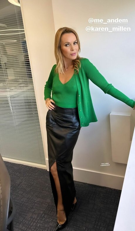 Amanda Holden photo 123
