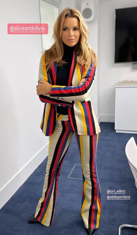Amanda Holden photo 137