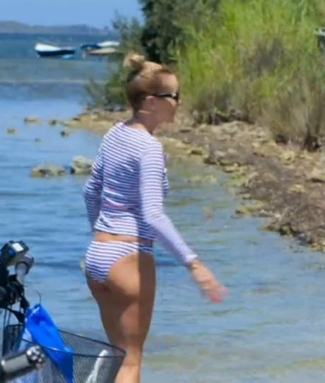 Amanda Holden photo 176
