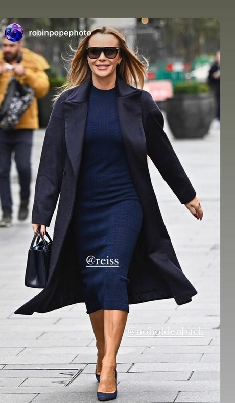 Amanda Holden photo 257