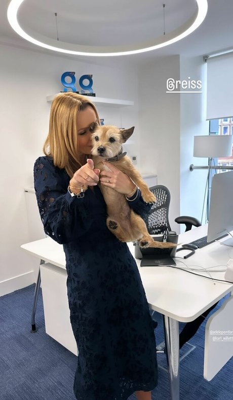 Amanda Holden photo 320