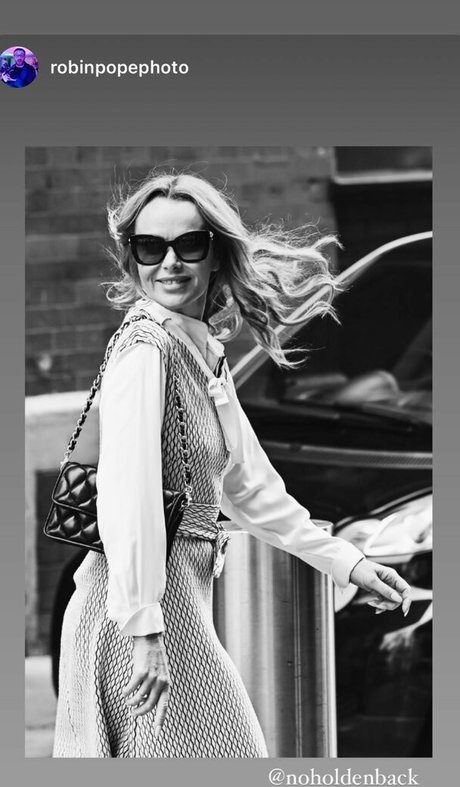 Amanda Holden photo 327