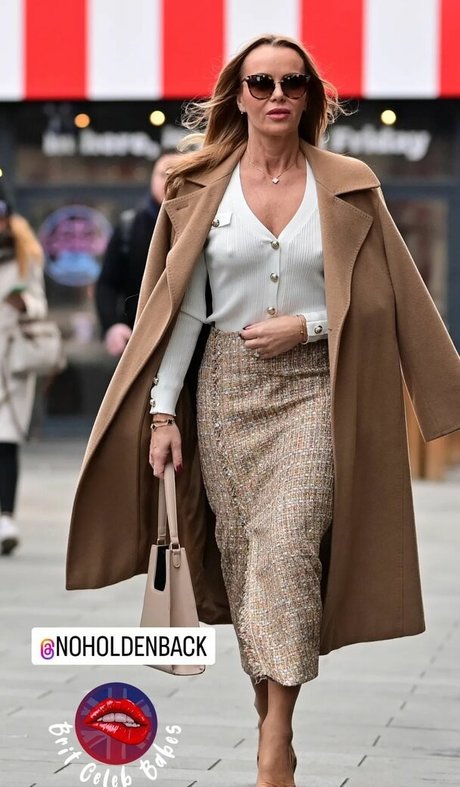 Amanda Holden photo 341