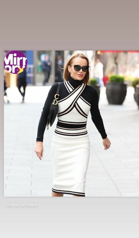 Amanda Holden photo 367