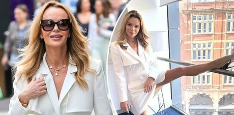 Amanda Holden photo 397
