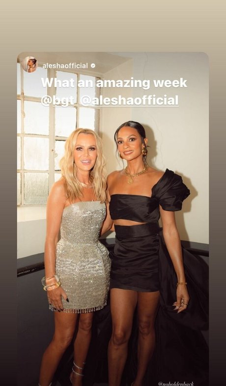 Amanda Holden photo 452