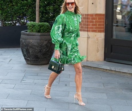 Amanda Holden photo 463