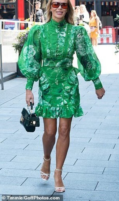 Amanda Holden photo 465