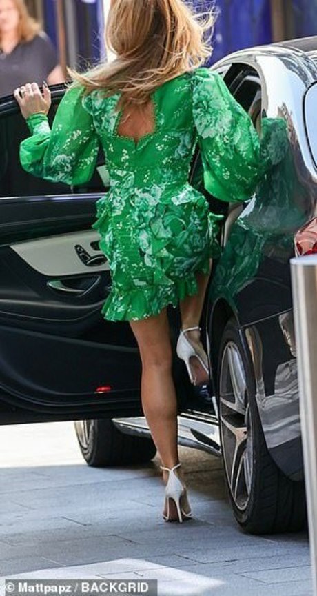 Amanda Holden photo 466