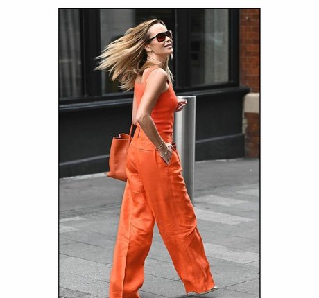 Amanda Holden photo 623
