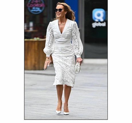 Amanda Holden photo 636