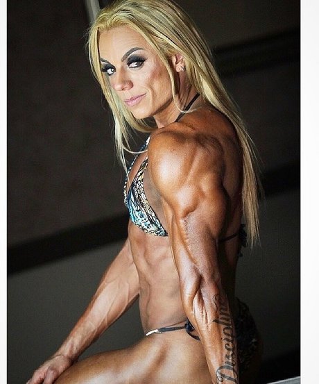Amanda Machado photo 15