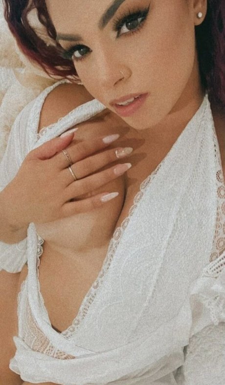Amanda Miury photo 95