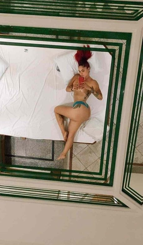Amanda Miury photo 97