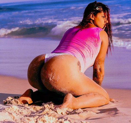 Amanda Miury photo 168