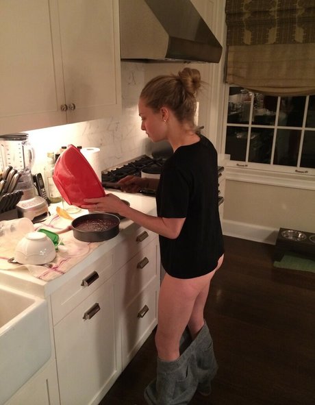 Amanda Seyfried photo 5