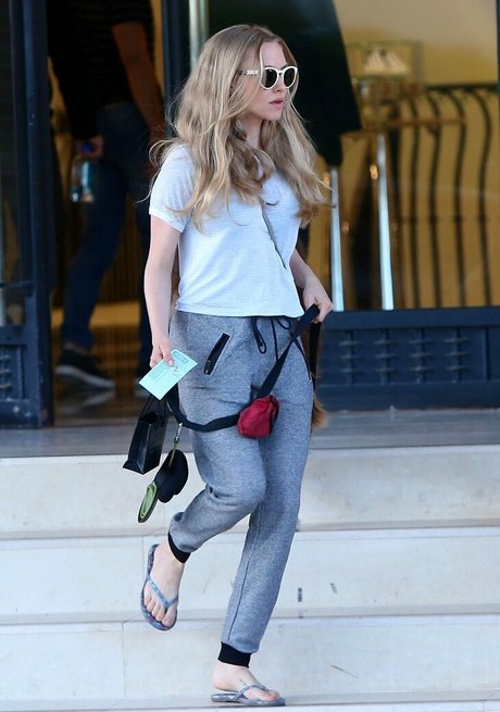 Amanda Seyfried photo 38