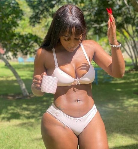 Amara La Negra photo 21