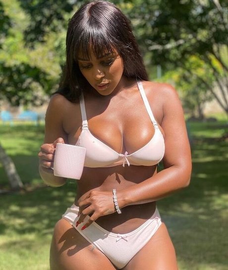 Amara La Negra photo 62
