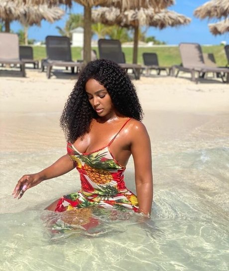 Amara La Negra photo 72