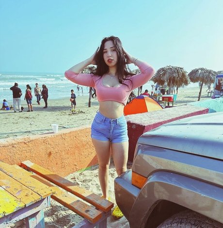 Amateur Latina Lazlye photo 11
