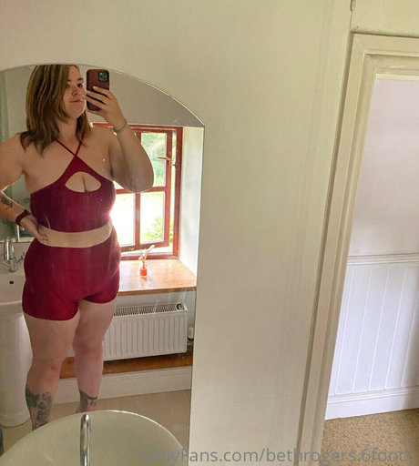 Amazonbeth.6foot6 photo 35