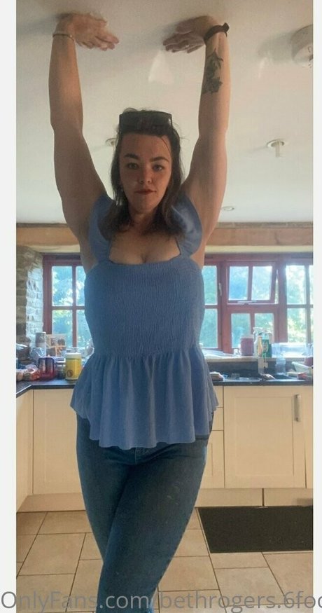 Amazonbeth.6foot6 photo 37